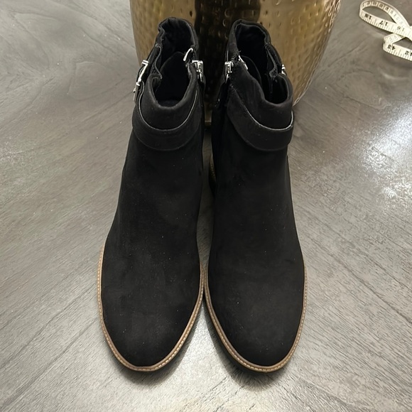 Dr. Scholl's Women's Jacinda Ankle Boot - Picture 5 of 10